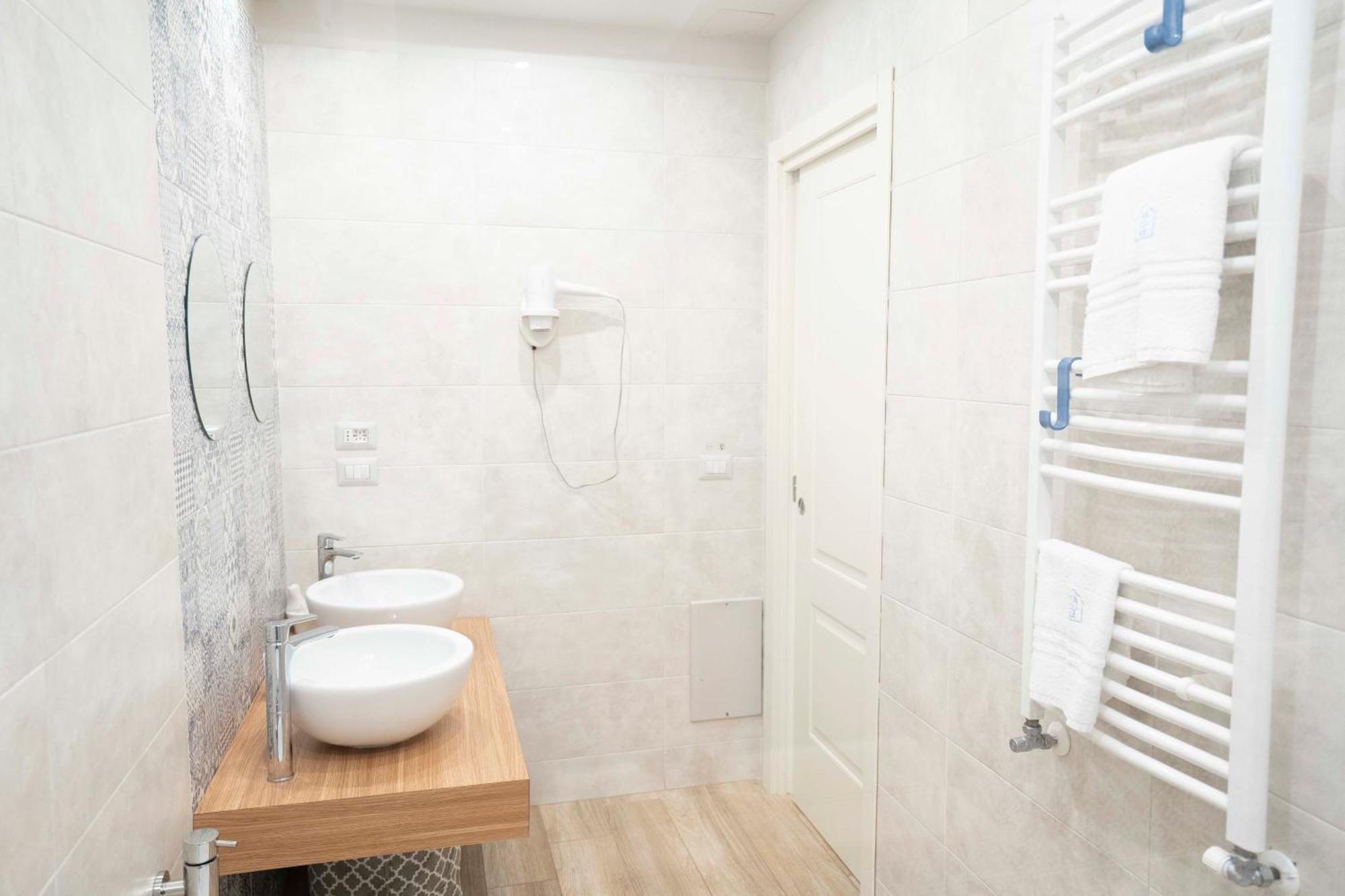 Vacuna Pleasant Rooms Naples Luaran gambar